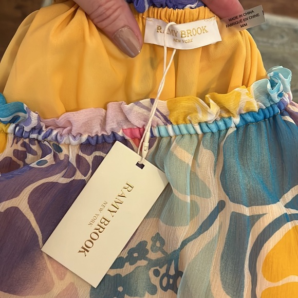 NWT Ramy Brook Printed Ivy Dress. Size Medium. Gorgeous design, feminine & sexy! - Picture 9 of 12